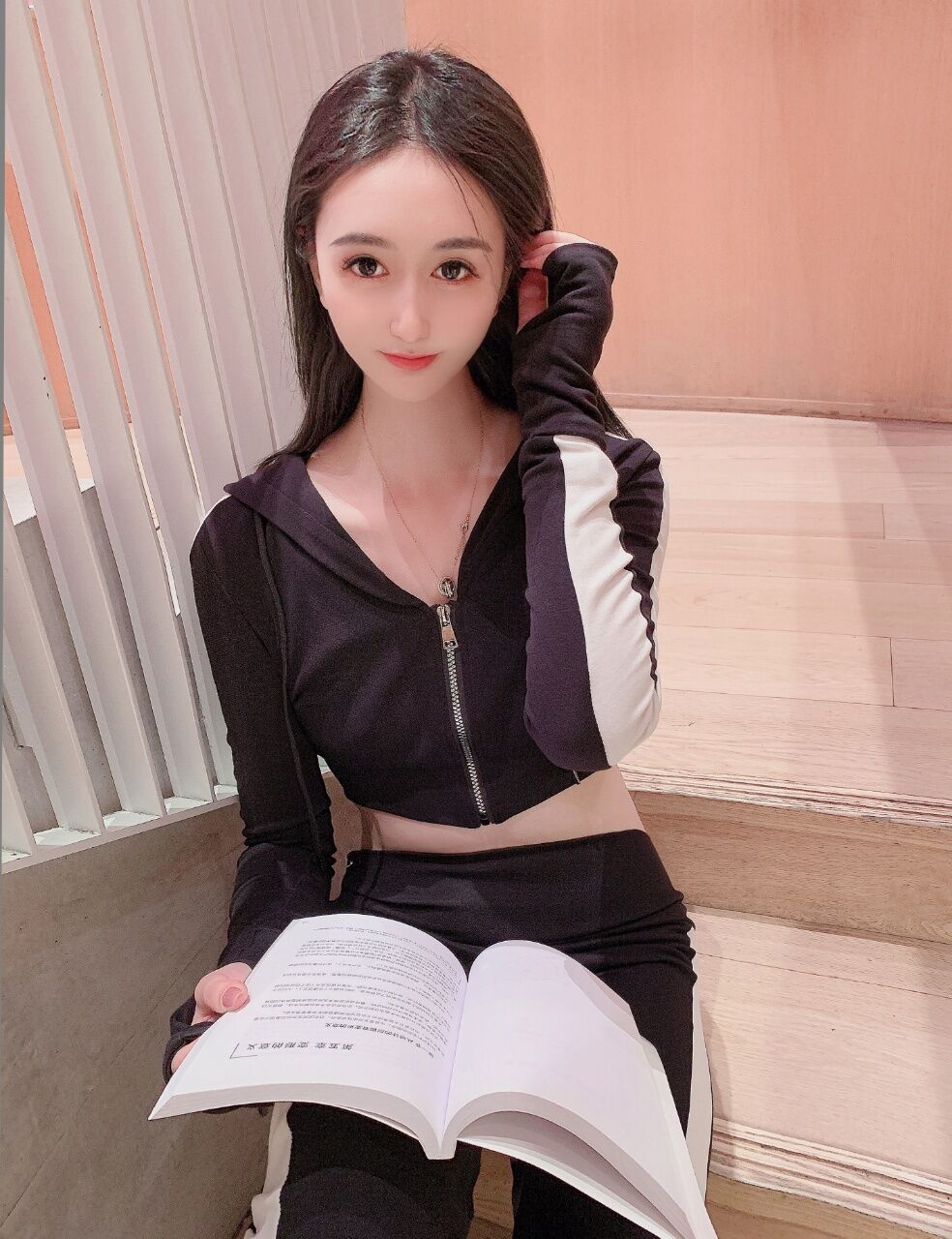 今天给大家安利一家锦江区SPA洗浴会所,美女技师带你享受无与伦比